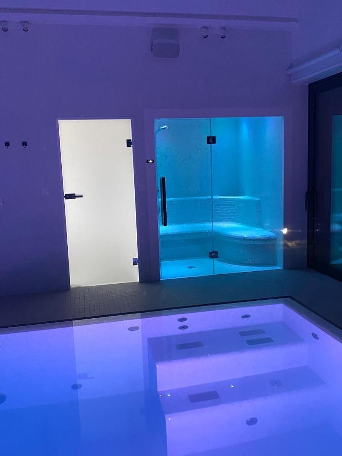 Relax With Swimming Pool And Mountain View Villa Bukow