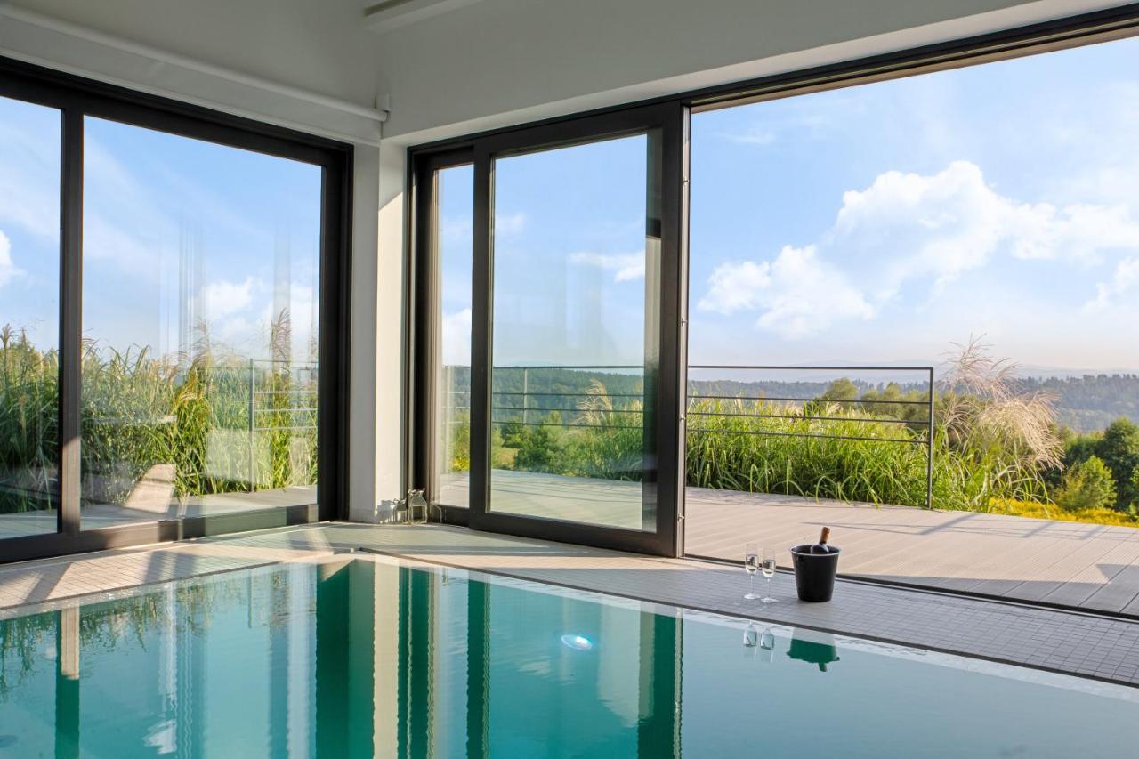 Relax With Swimming Pool And Mountain View * Bukow