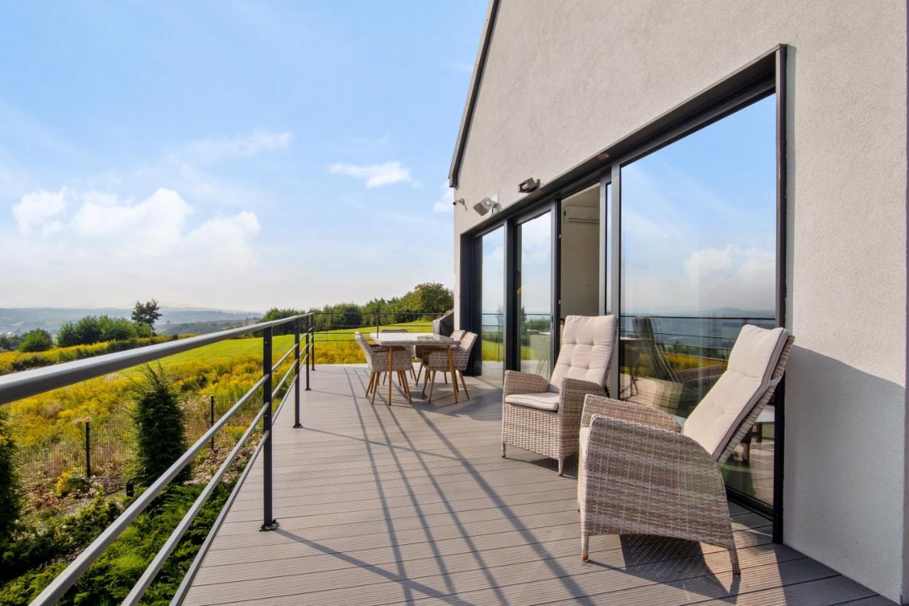 Villa Relax With Swimming Pool And Mountain View Bukow