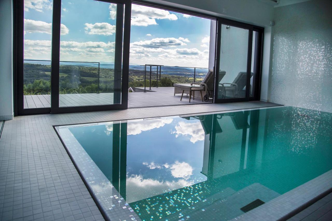 Relax With Swimming Pool And Mountain View Villa *